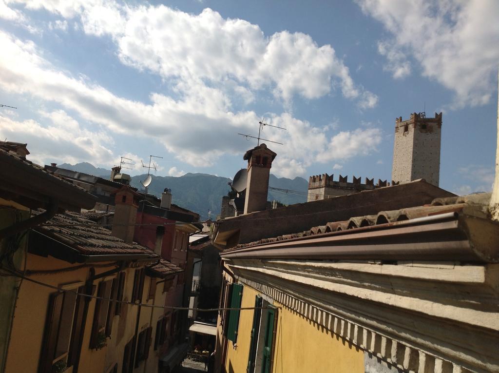 Appartamenti Villa Padania Malcesine Ruang foto
